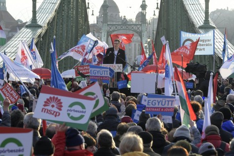 Orbán Viktort javasolja ügyvivő kormányfőnek Karácsony Gergely