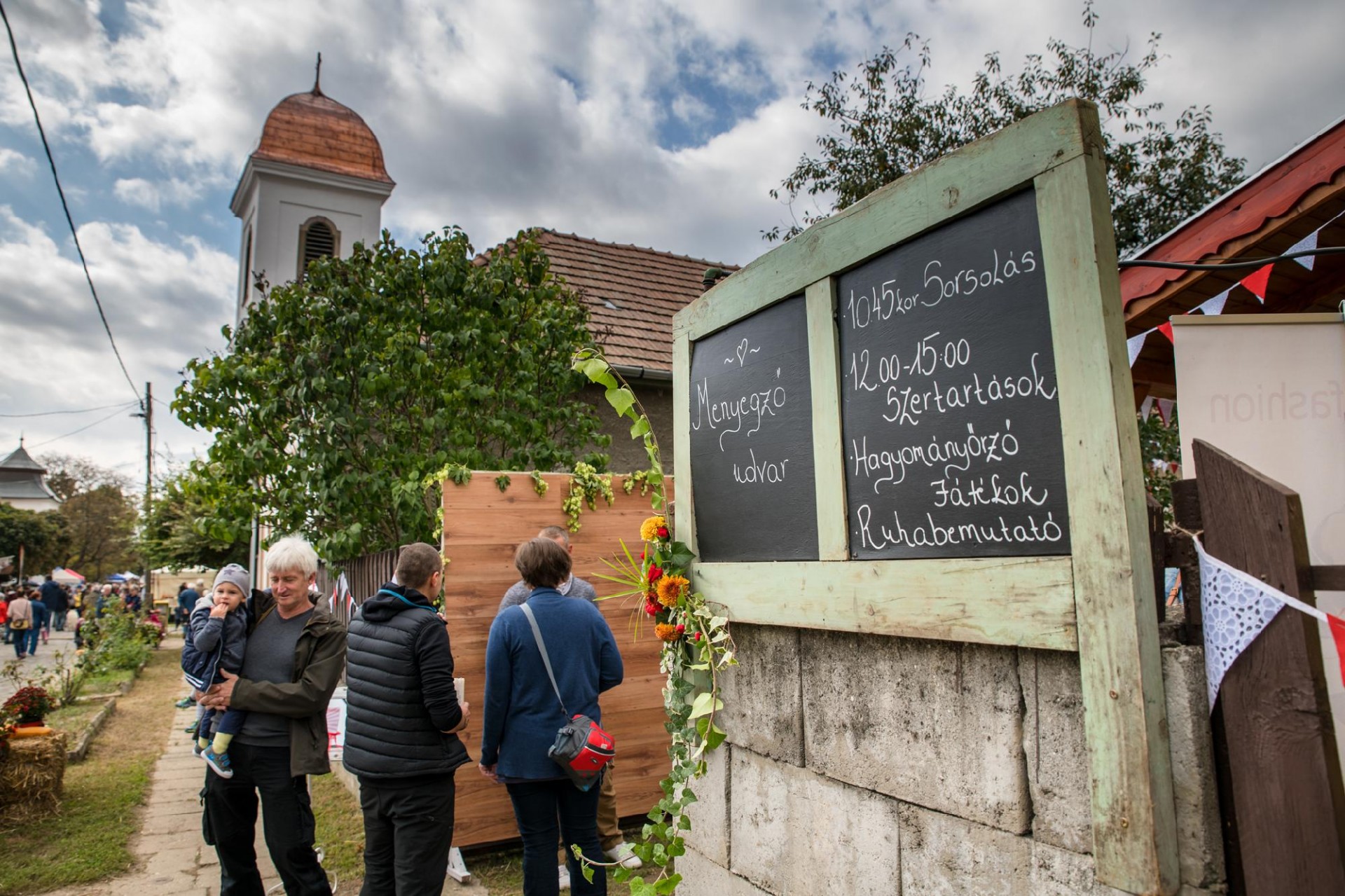 Így bulizik Szigetmonostor